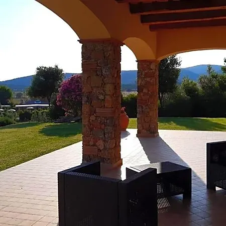 Il Giardino 3* 卡帕尔比奥